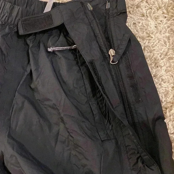 The north face women’s pants size S/P NWOT - Picture 10 of 10